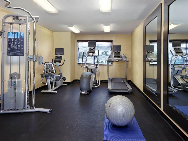 Holiday Inn Express & Suites Naples Downtown - 5Th Avenue By Ihg Εξωτερικό φωτογραφία