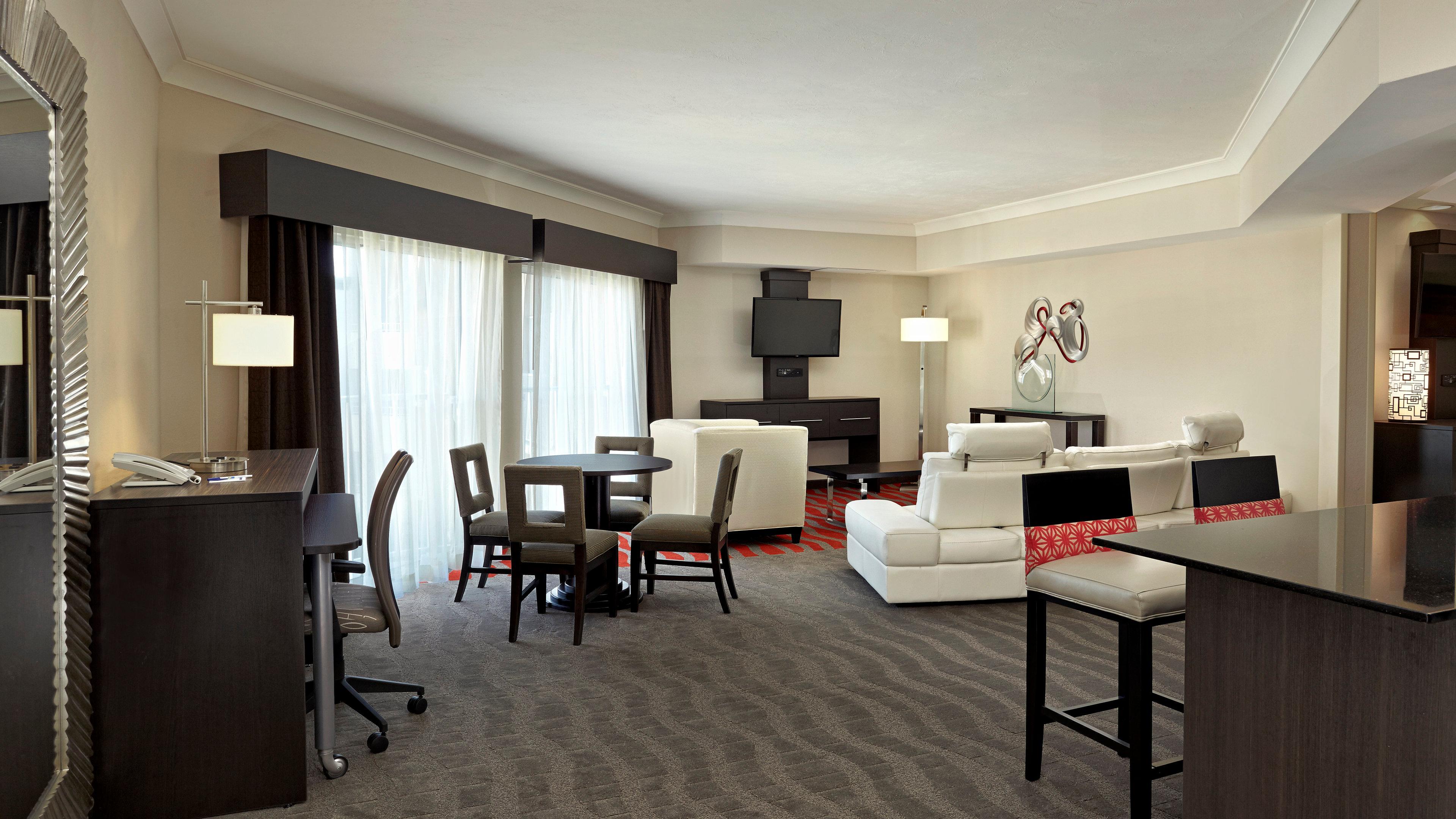 Holiday Inn Express & Suites Naples Downtown - 5Th Avenue By Ihg Εξωτερικό φωτογραφία