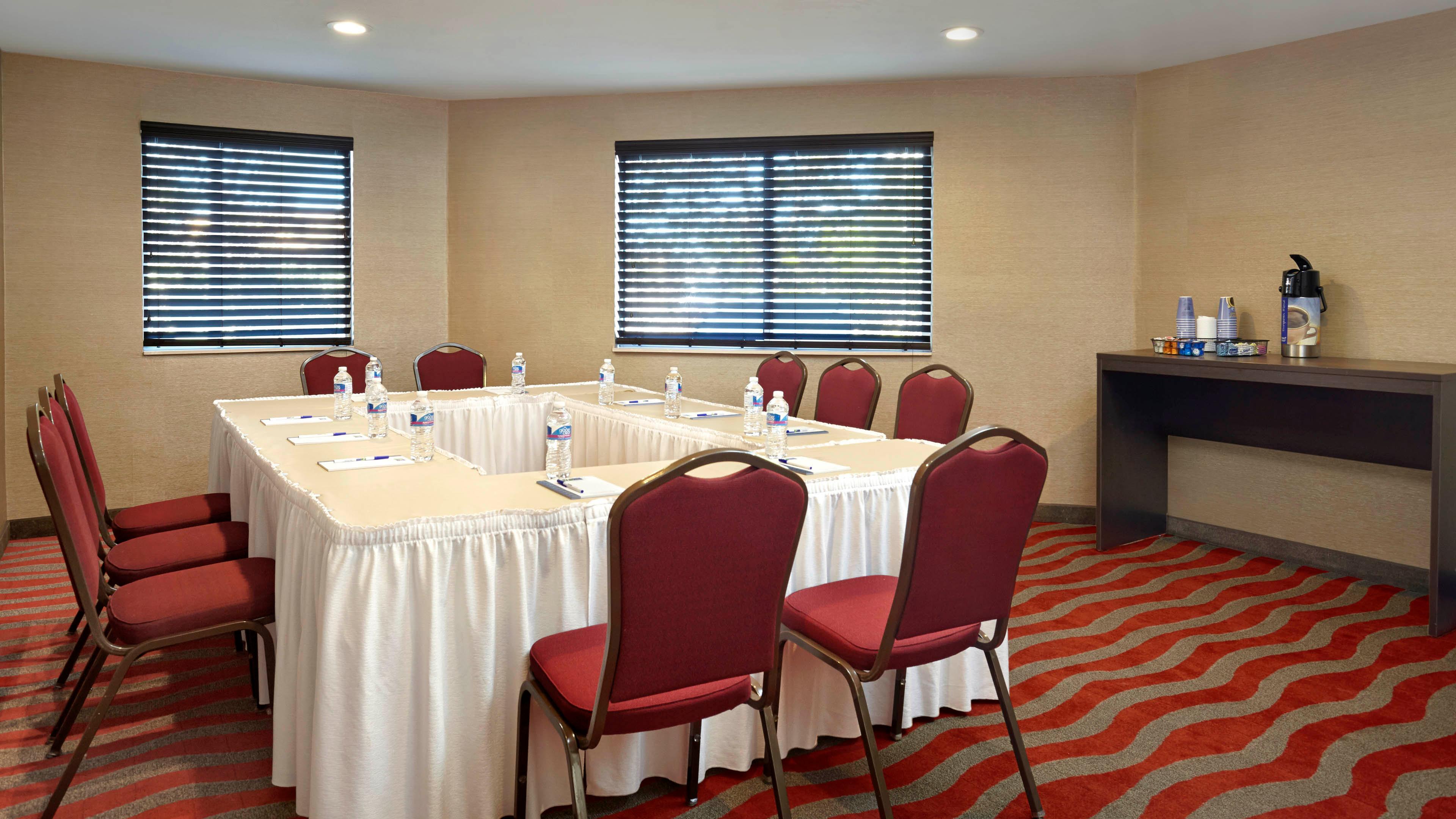 Holiday Inn Express & Suites Naples Downtown - 5Th Avenue By Ihg Εξωτερικό φωτογραφία